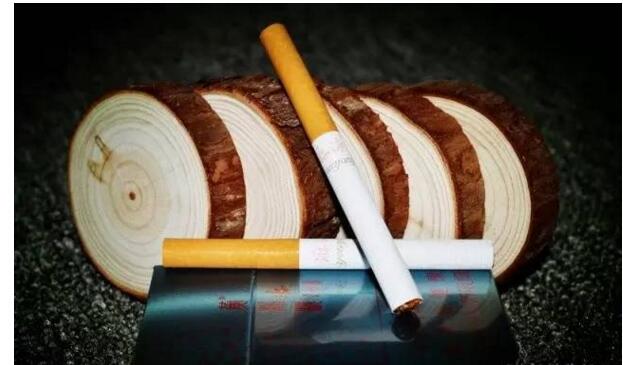 黃鶴樓游泳回歸，爺爺輩最喜愛(ài)的香煙品牌