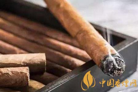 香煙和雪茄有什么不同口感 香煙和雪茄七個區(qū)別！